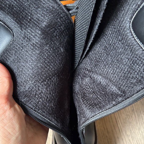 Black Platform Lace-Up Combat Boots - Women - Picture 4 of 4